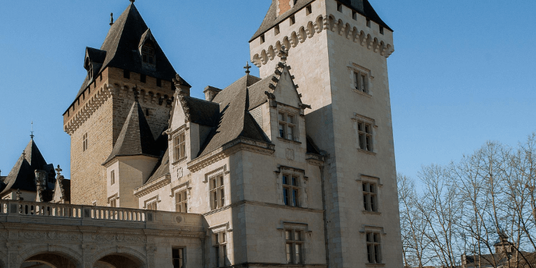 Photo of a shampoo bottle in a woman's hands